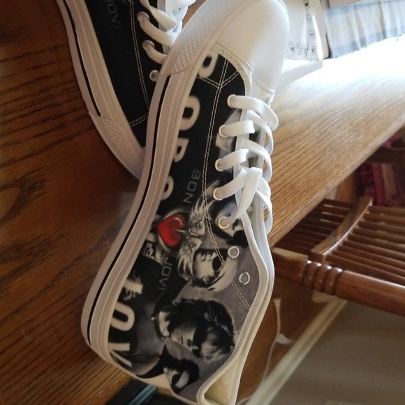 bon jovi converse